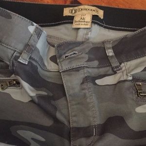 Democracy Ab Technology Camo Jeans Size 10-New
